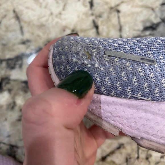 Brooks Adrenaline GTS 22 in women’s size 11 - Picture 6 of 12